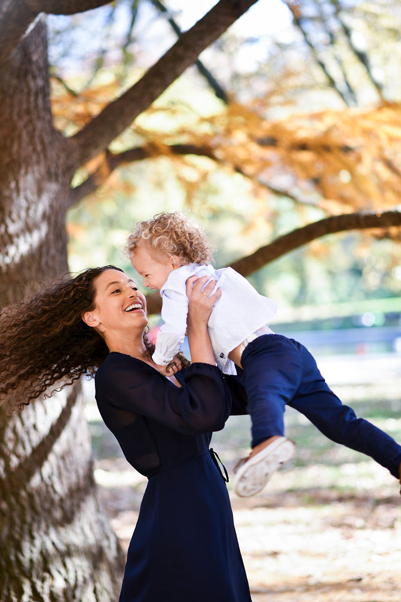 Unrecognizable Family Photos with model Erin Pasquet